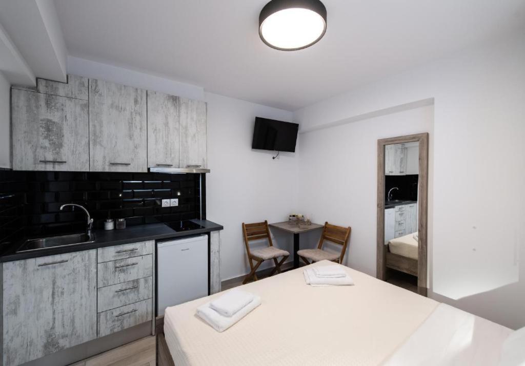 Melodia Apartments By Imagine Lefkada นิเกียนา ภายนอก รูปภาพ